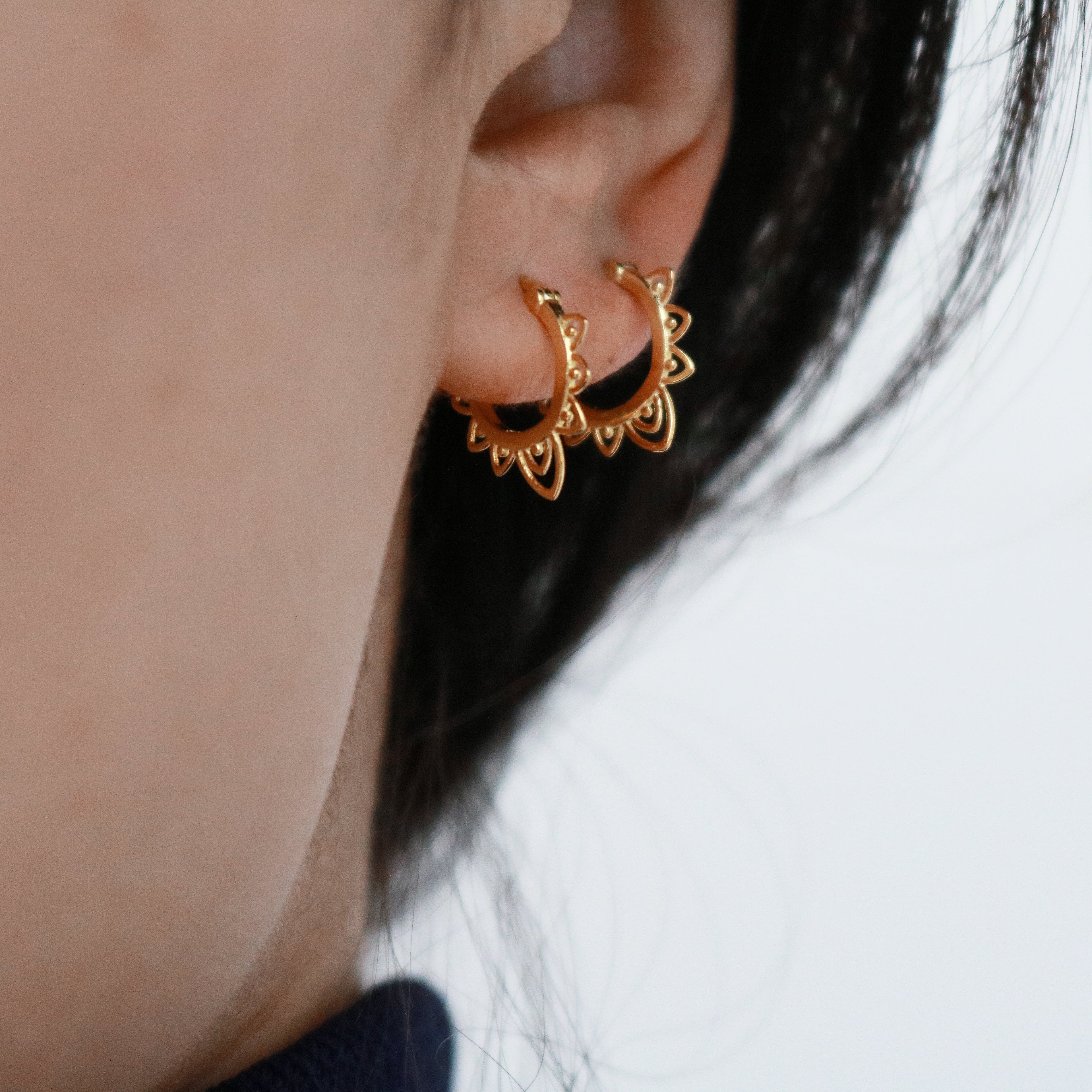 Aurum&Co gold plated hoop earrings