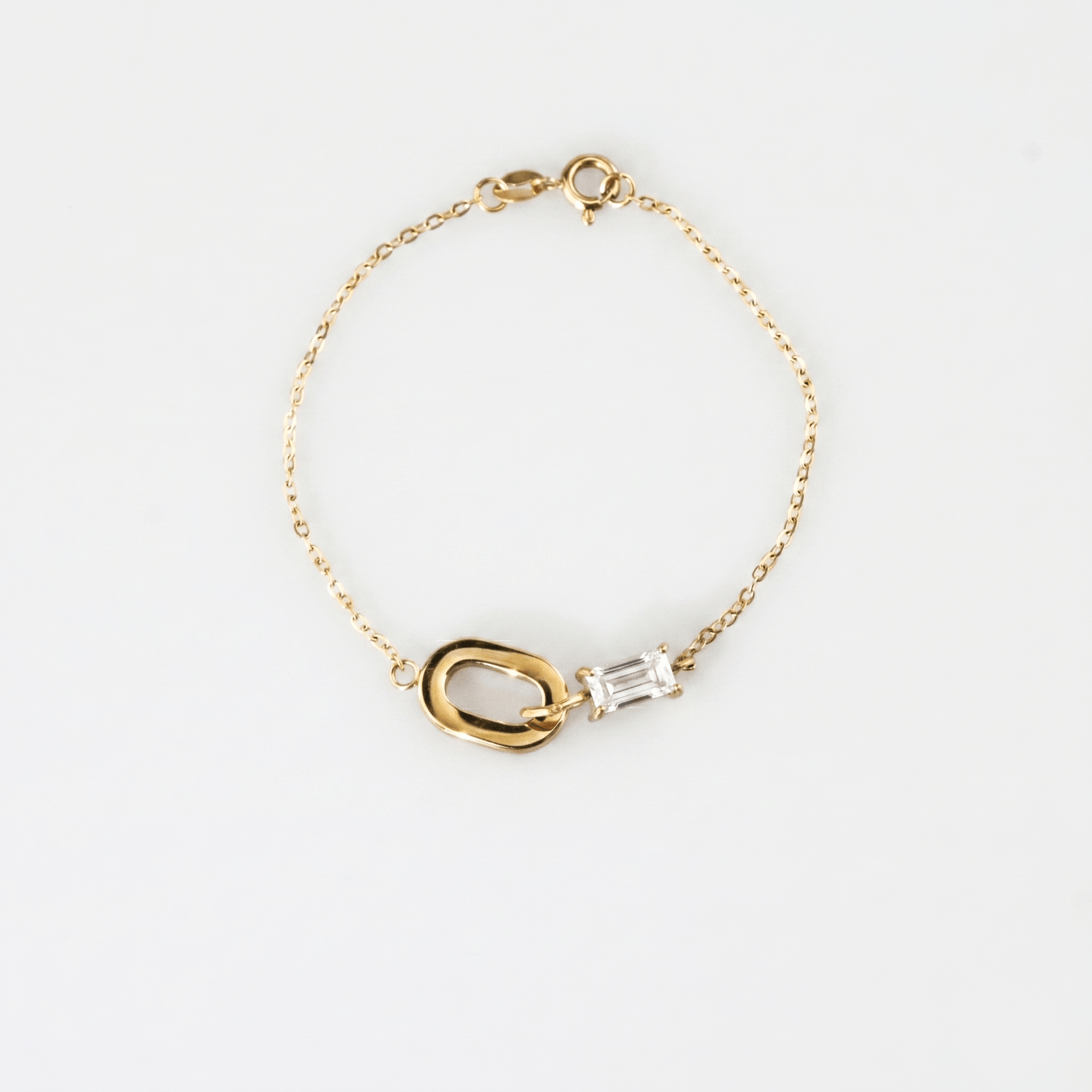 Bella Oval Link Bracelet | White Baguette Stone, 18k Gold Plated 0