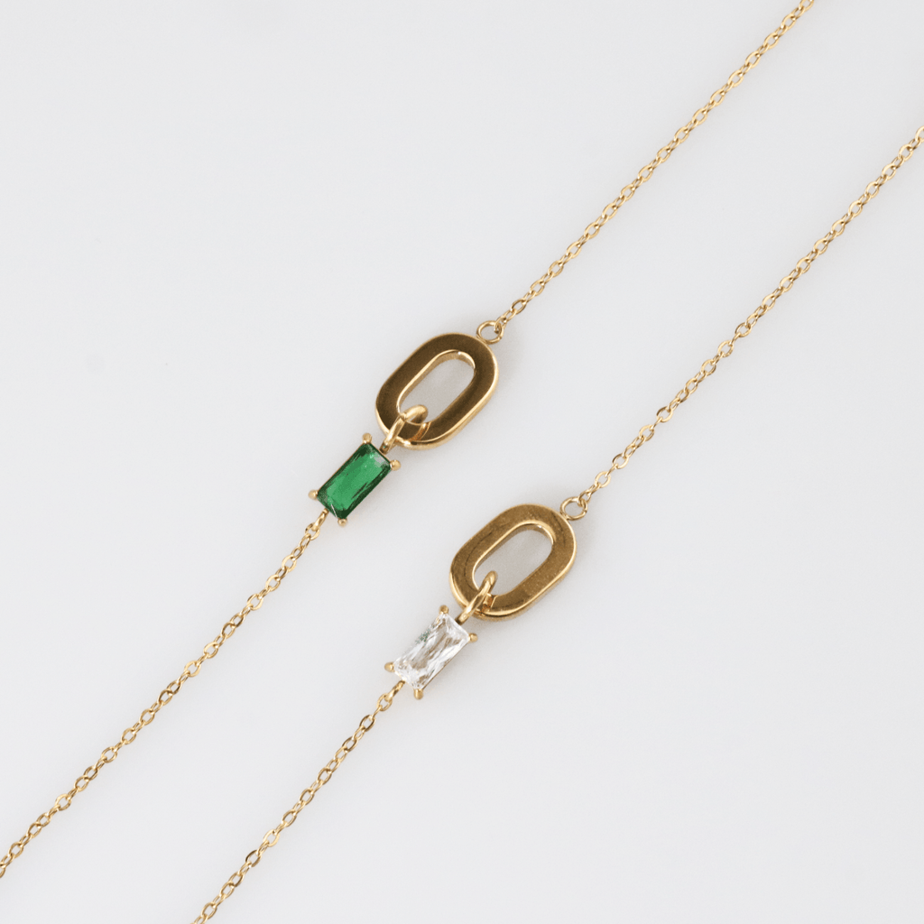 Bella Oval Link Bracelet | White Baguette Stone, 18k Gold Plated 2