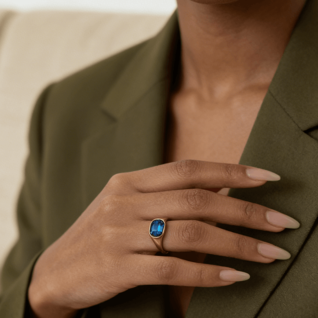 Brisa Emerald Cut Ring | Blue Stone, 18k Gold Plated 2