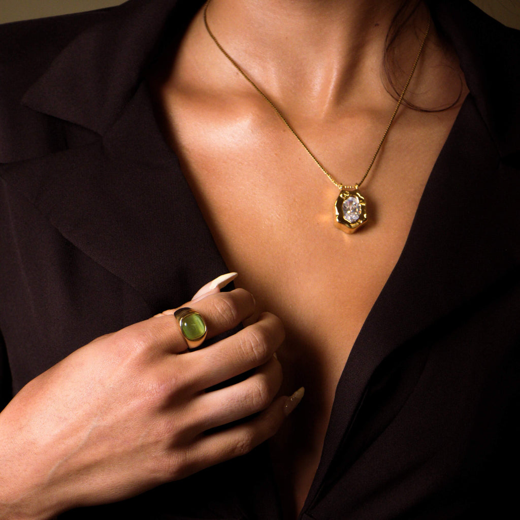 Caden Signet Ring | Green Cat's Eye Stone, 18k Gold Plated 3