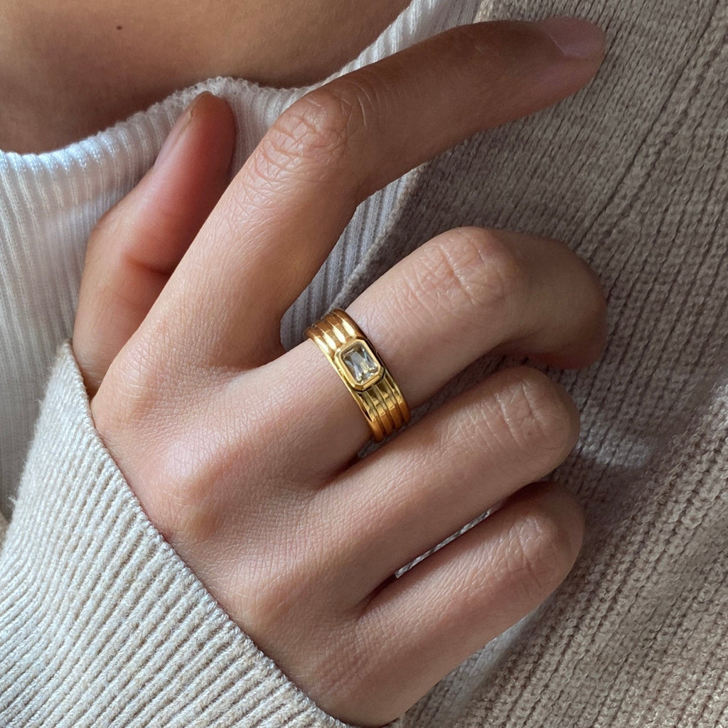 Cleo Ribbed Ring | 18k Gold Plated, Emerald-Cut Crystal 3