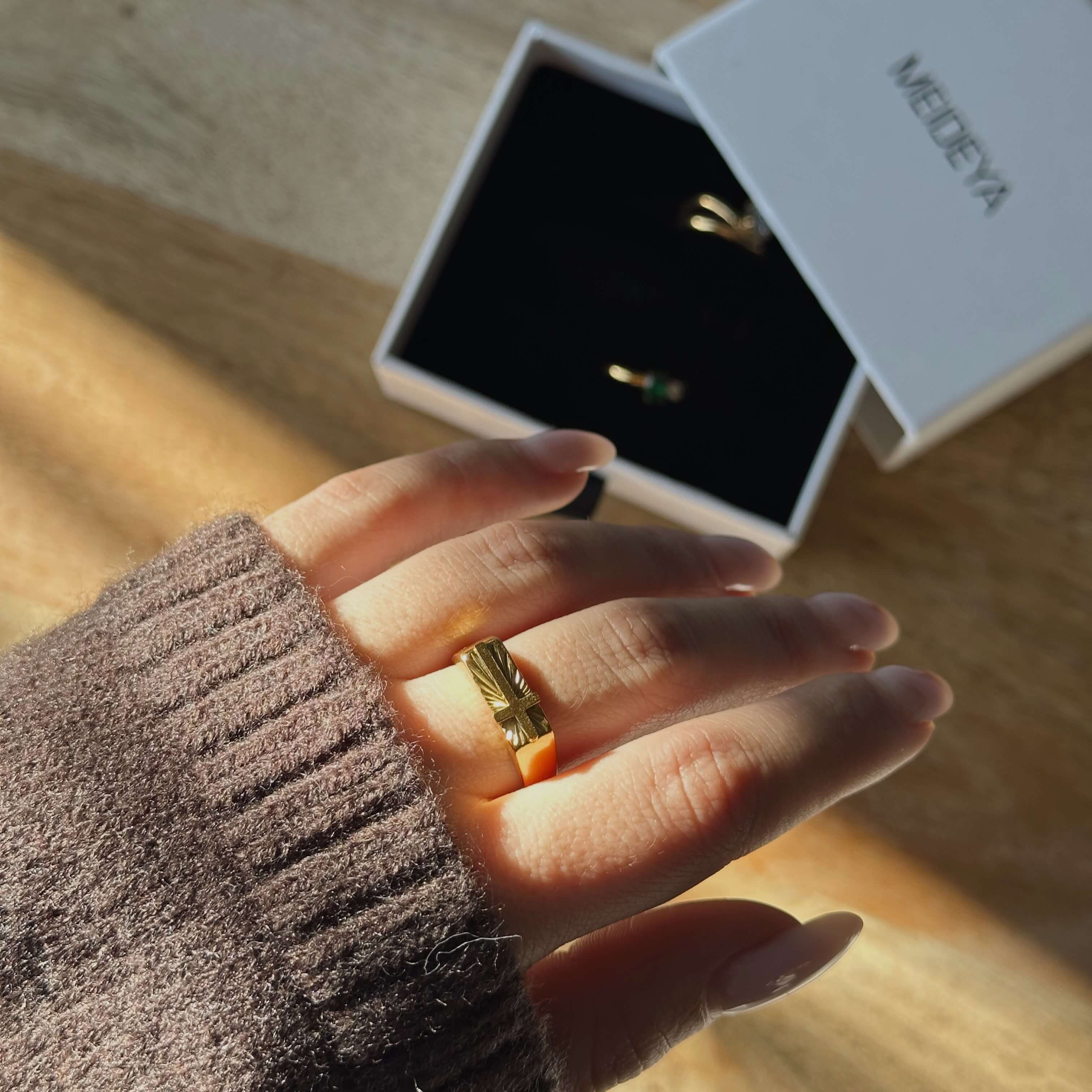 Dara Cross Ring | 18k Gold Plated Stainless Steel 2