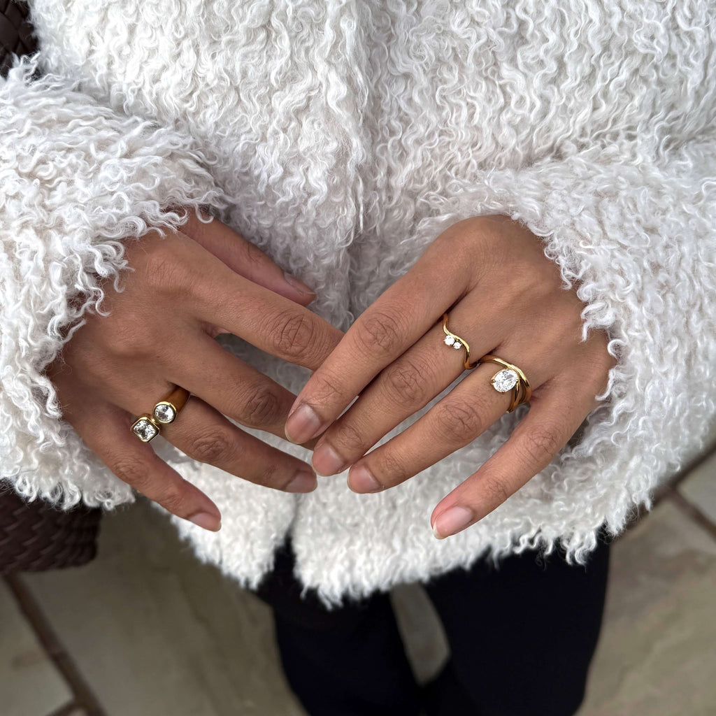 Diora Glow Ring | 18k Gold Plated, Stainless Steel 4