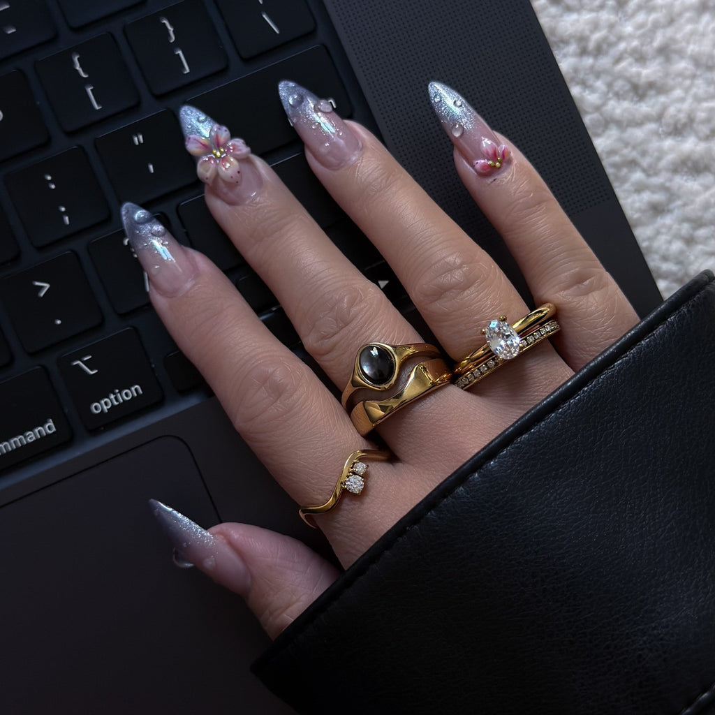 Haven Ring | Black Mother of Pearl, 18k Gold Plated Stainless Steel 1
