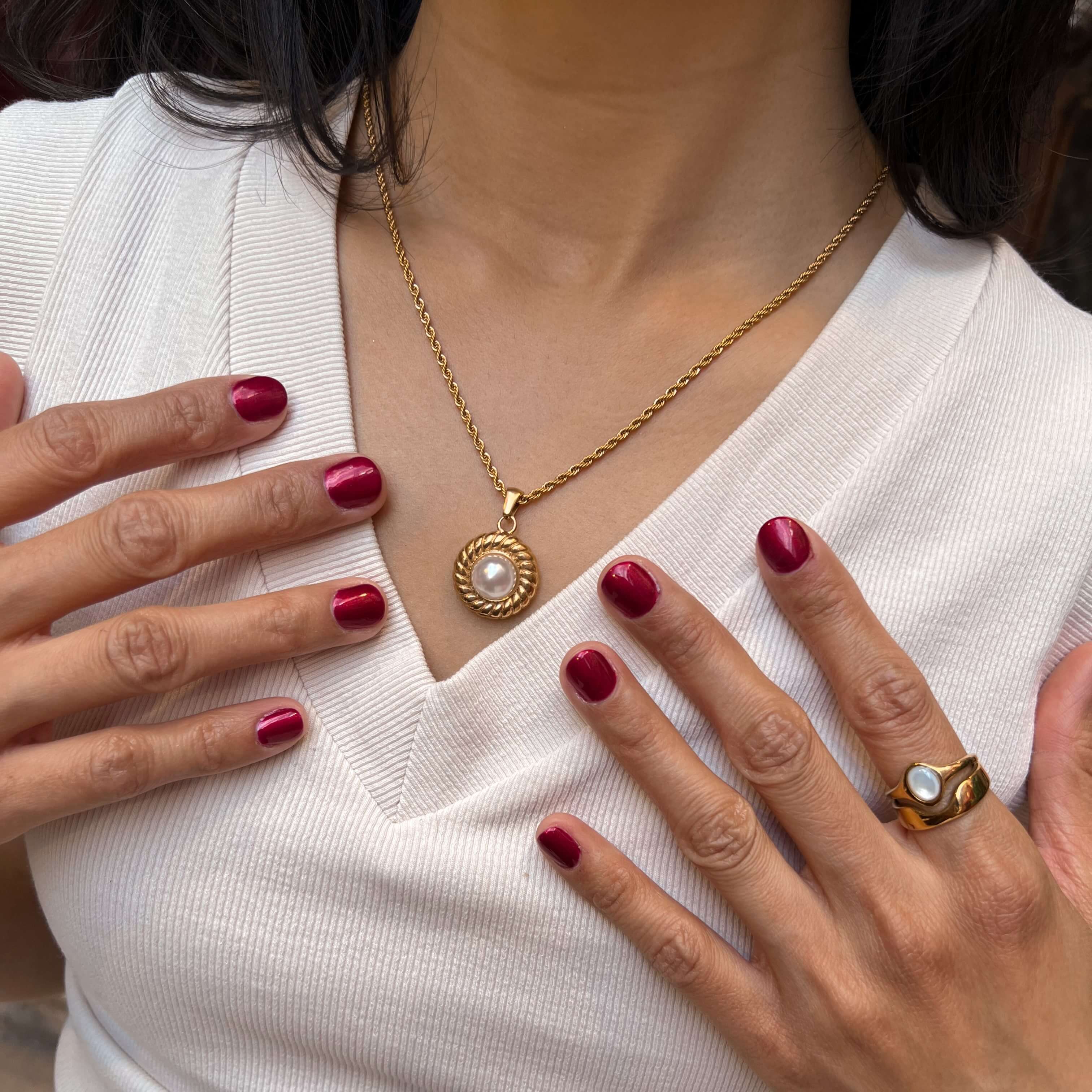 Haven Ring | White Mother of Pearl, 18k Gold Plated Stainless Steel 4