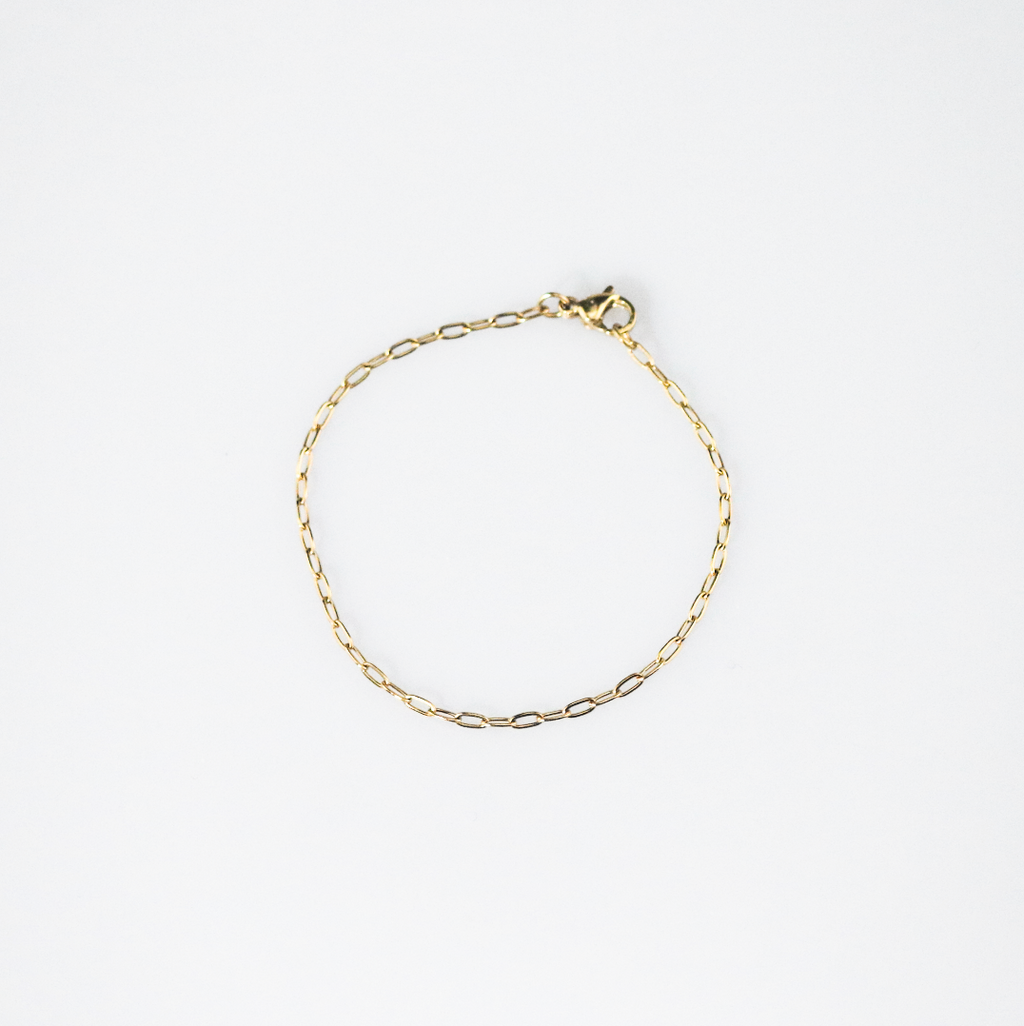 Kora Chain Bracelet | 18k Gold Plated, Lightweight Elegant Design 1