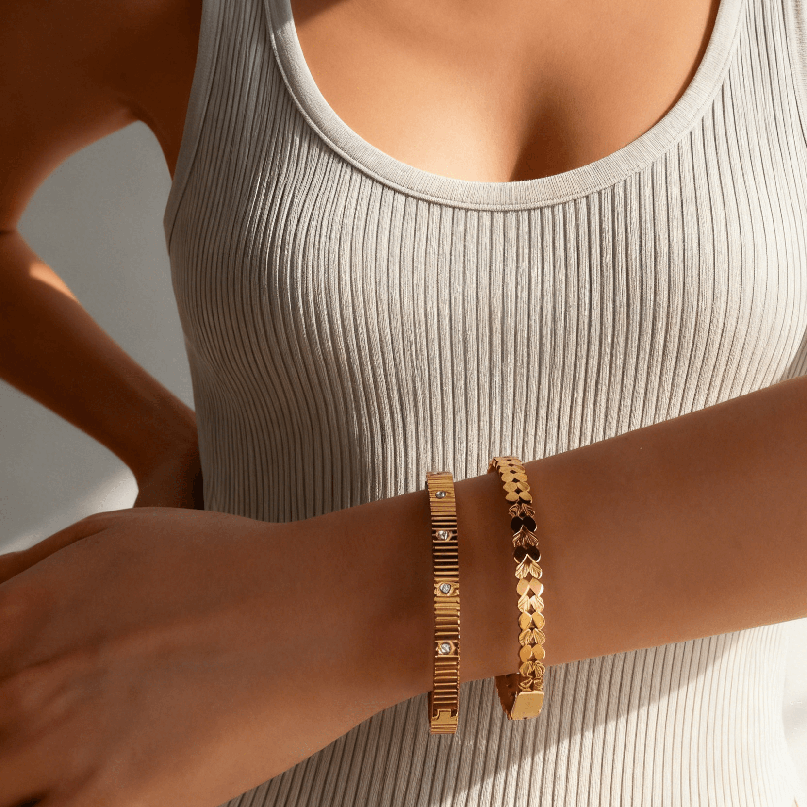 Liora Leaf Bangle | 18k Gold Plated Stainless Steel, Waterproof 7