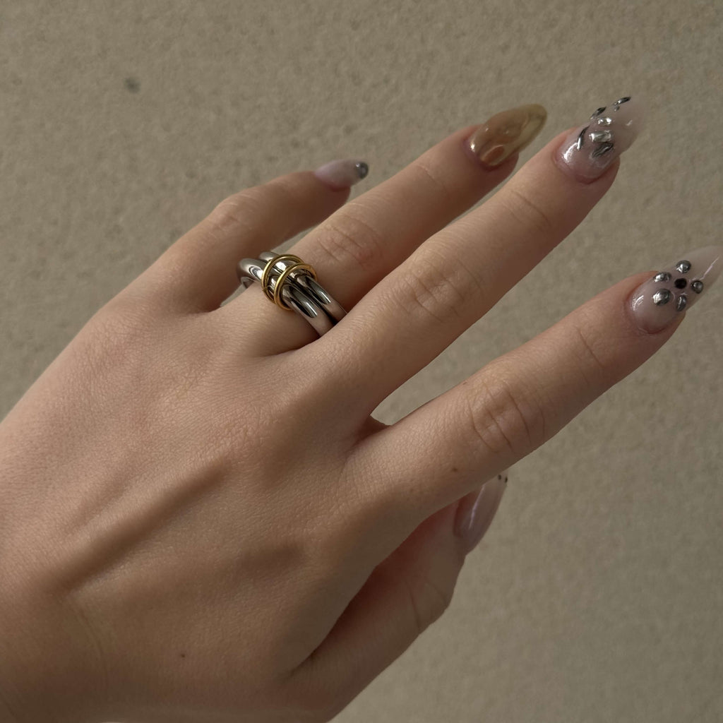 Mira 2-Link Chain Ring | 18k Gold Plated, Waterproof 1