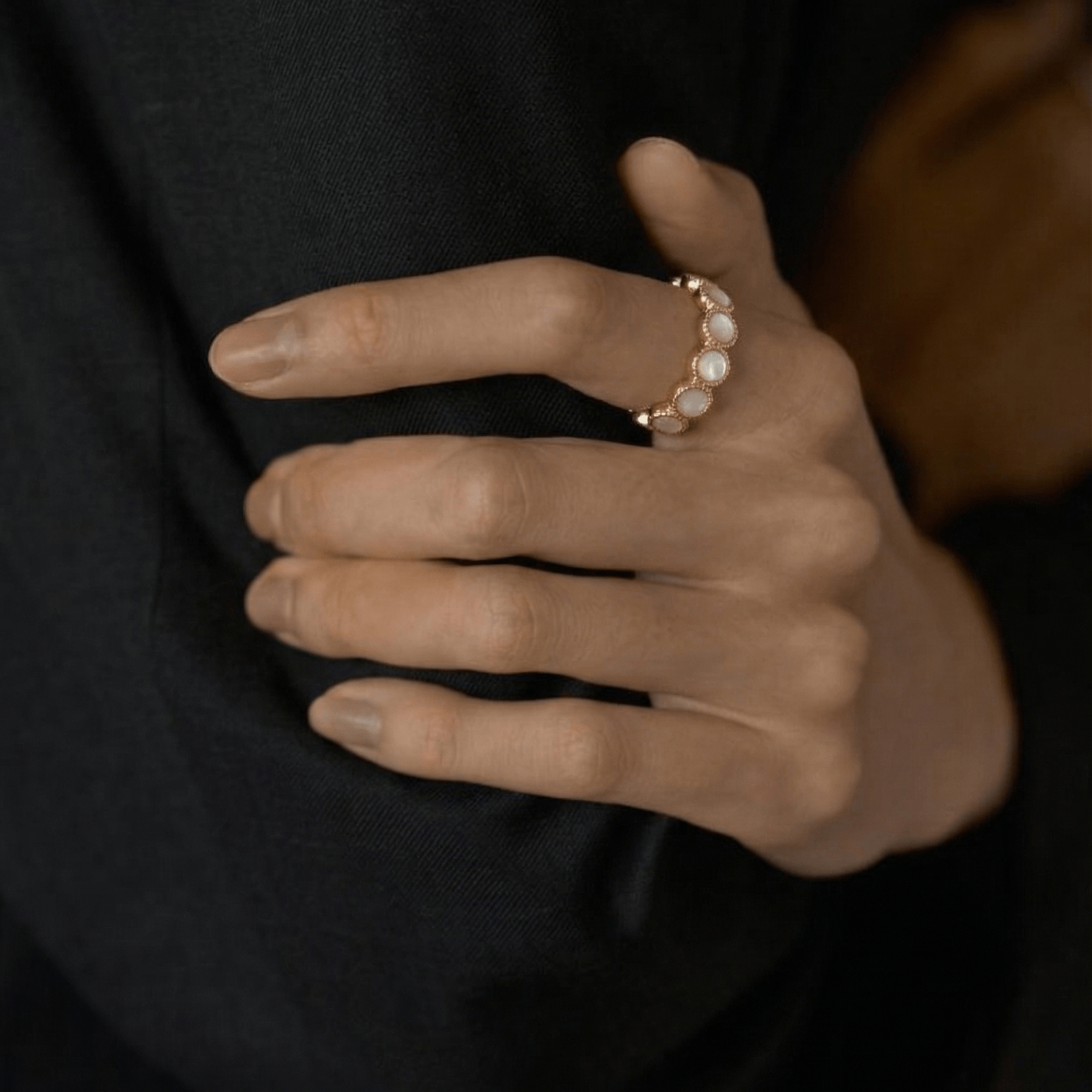 Mira Eternity Ring | Mother of Pearl, 18k Gold Plated 1