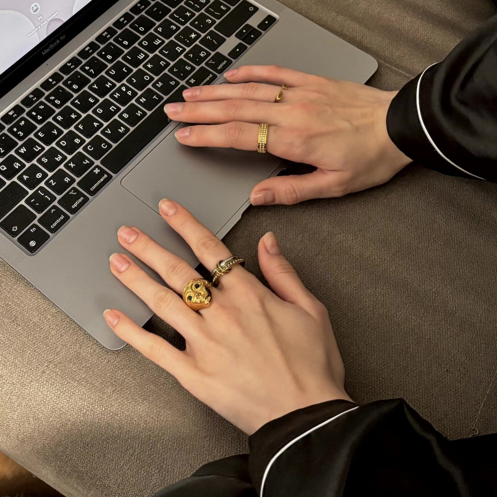 Mira Face Ring | 18k Gold Plated, Deep Blue Gemstone Eyes 5