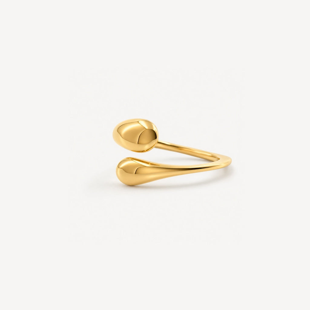 Mira Hug Ring | 18k Gold Plated Stainless Steel 1