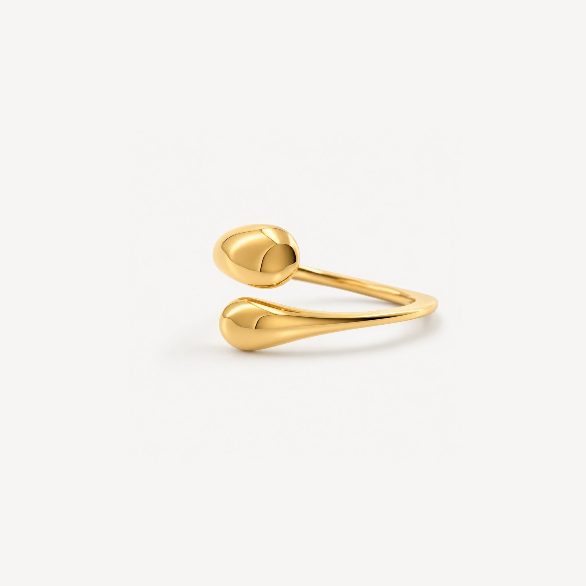 Mira Hug Ring | 18k Gold Plated Stainless Steel 1