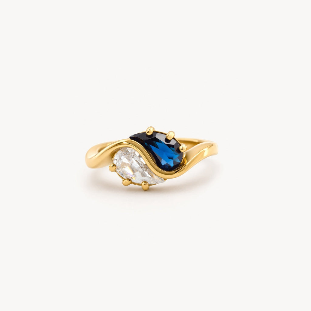 Mira Kiss Ring | 18k Gold Plated Sapphire and Moissanite 0