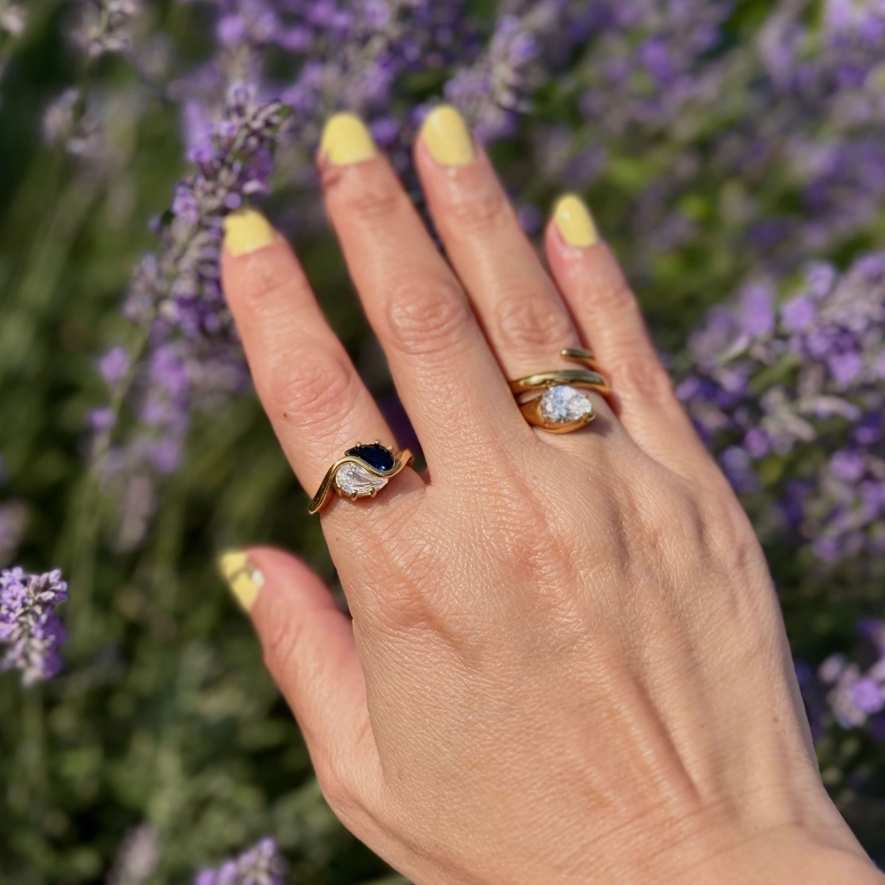 Mira Kiss Ring | 18k Gold Plated Sapphire and Moissanite 5