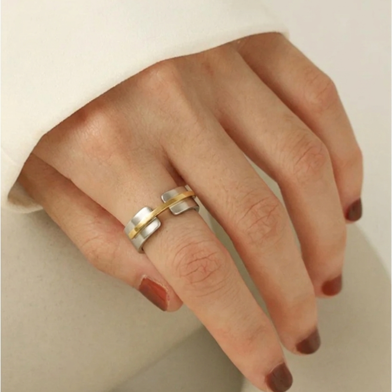 Mira Mixed Metal Band Ring | 18k Gold Plated Stainless Steel 2