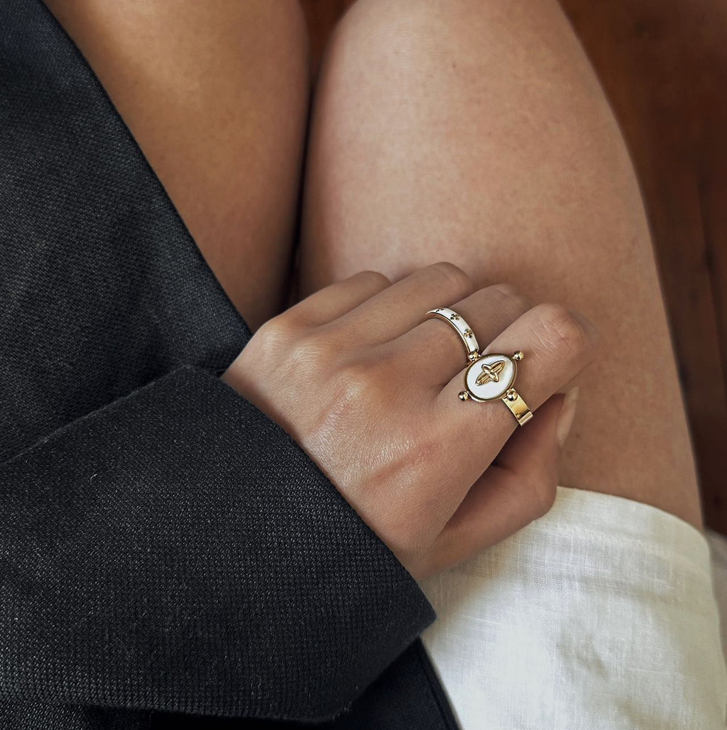 Mira Vintage Ring | Mother of Pearl, 18k Gold Plated, Adjustable Size 1