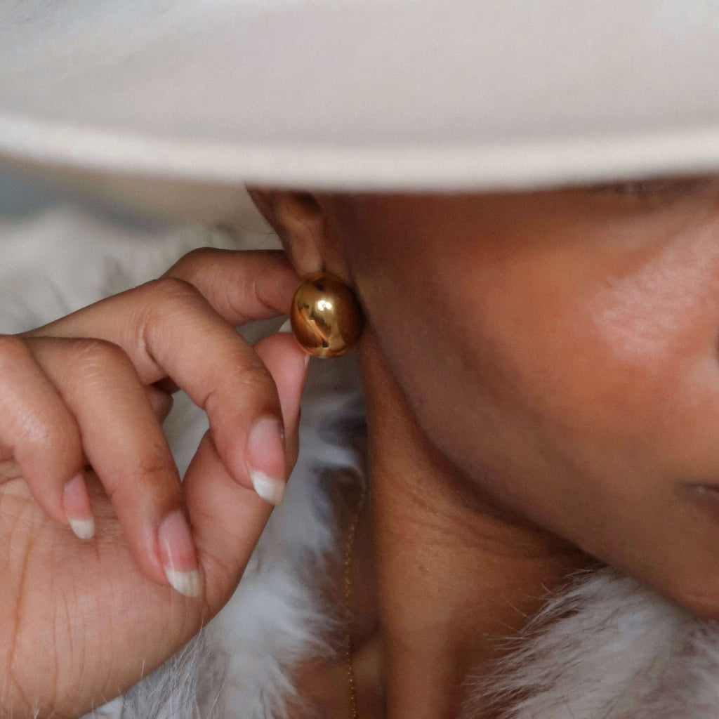 Pavo Gold Earrings | 18k Gold Plated, Polished Pebble Design for Women 1