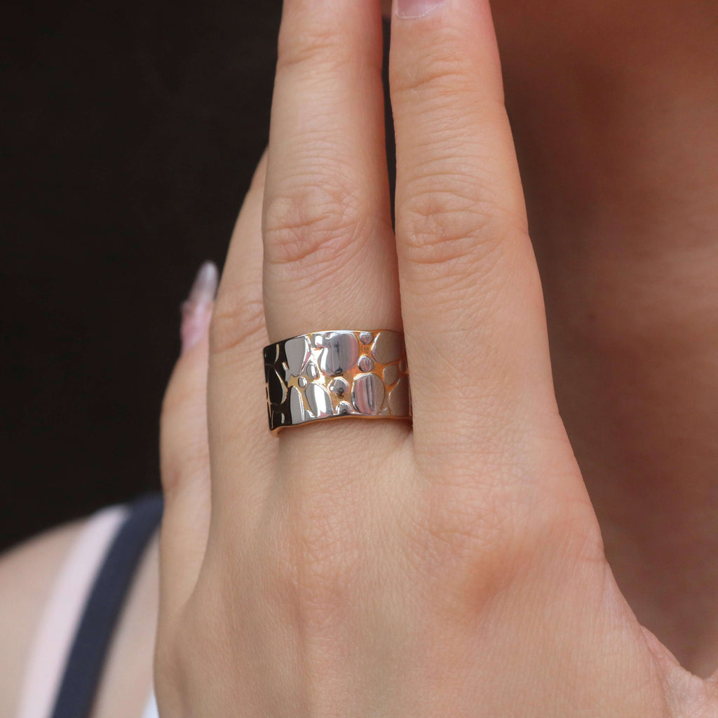 Pavo Statement Band Ring | 18k Gold Plated Silver Pebbles 3