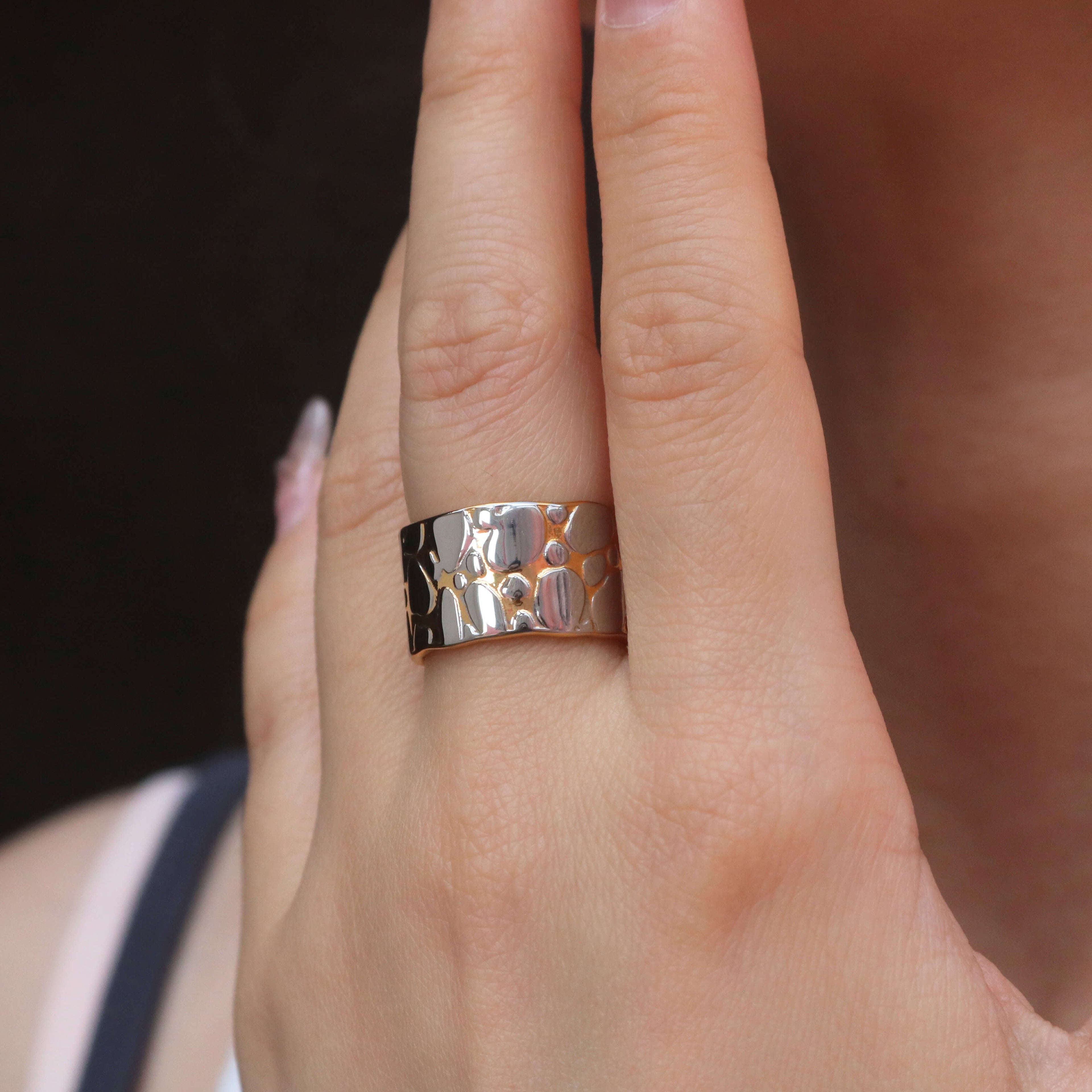 Pavo Statement Band Ring | 18k Gold Plated Silver Pebbles 3