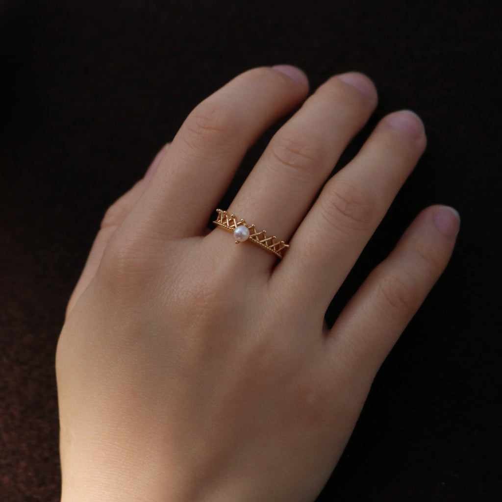 Pearla Crown Ring | Freshwater Pearl, Adjustable 9k Gold Plated Sterling Silver 1