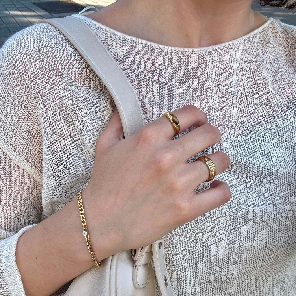 Sable Curb Chain Bracelet | 18k Gold Plated, Solitaire Cubic Zirconia 2