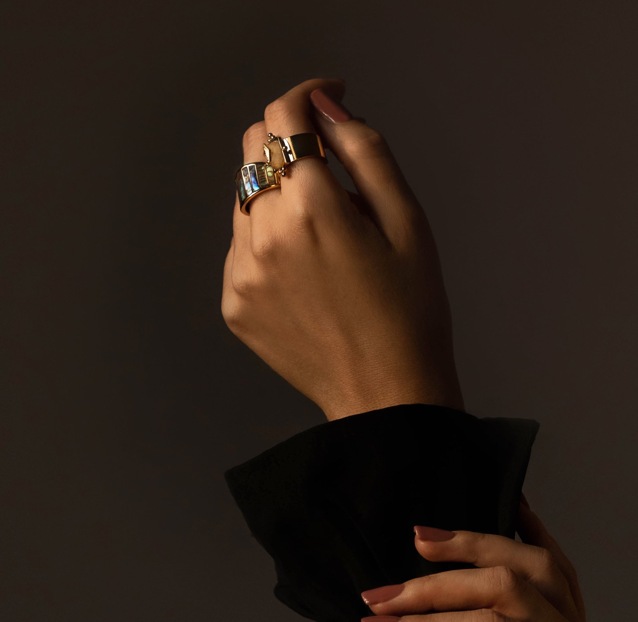 Sable Mother of Pearl Ring | Abalone Inlay, Stainless Steel, Waterproof 3