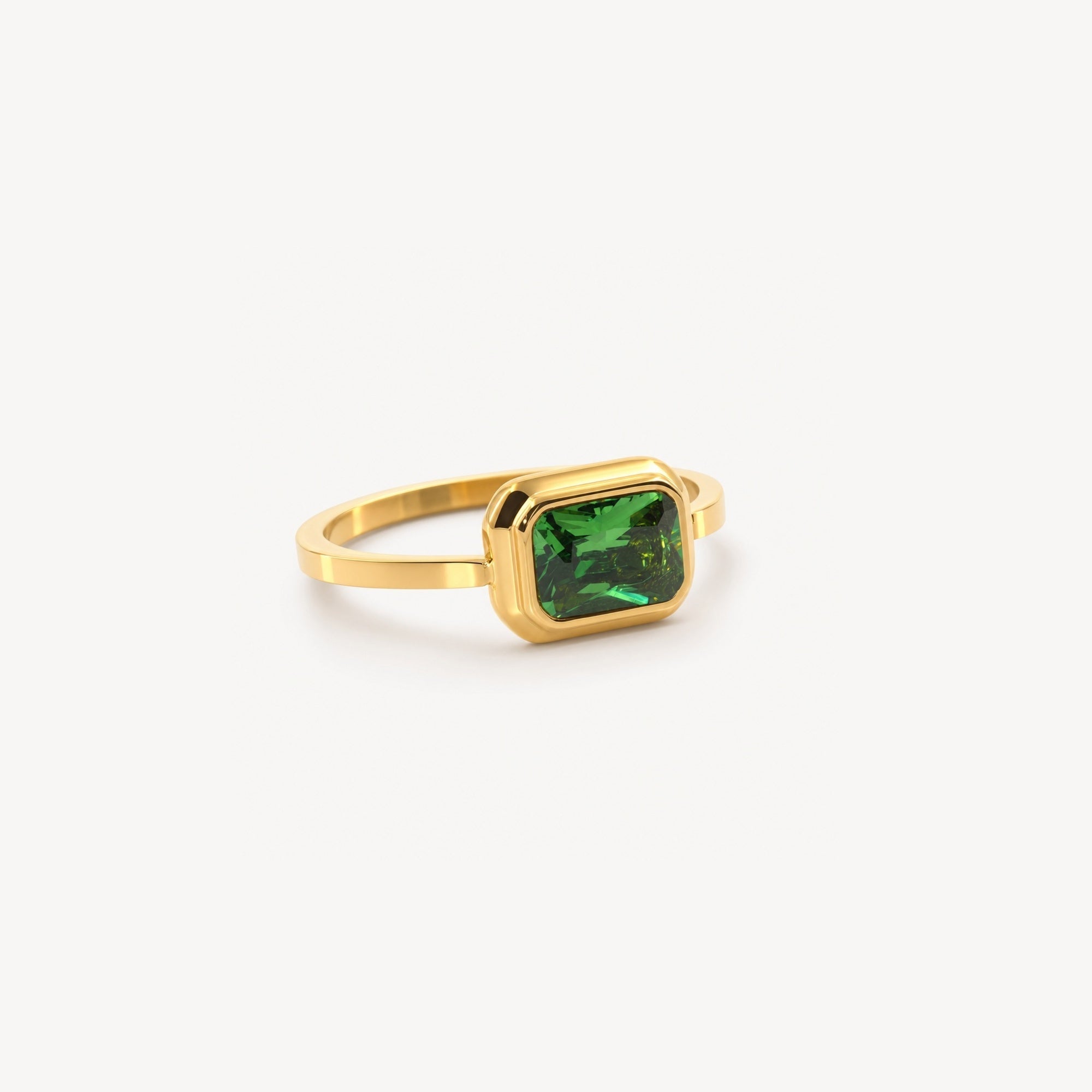 Sable Square Emerald Ring | Vivid Green Gemstone, 18k Gold Plated 1