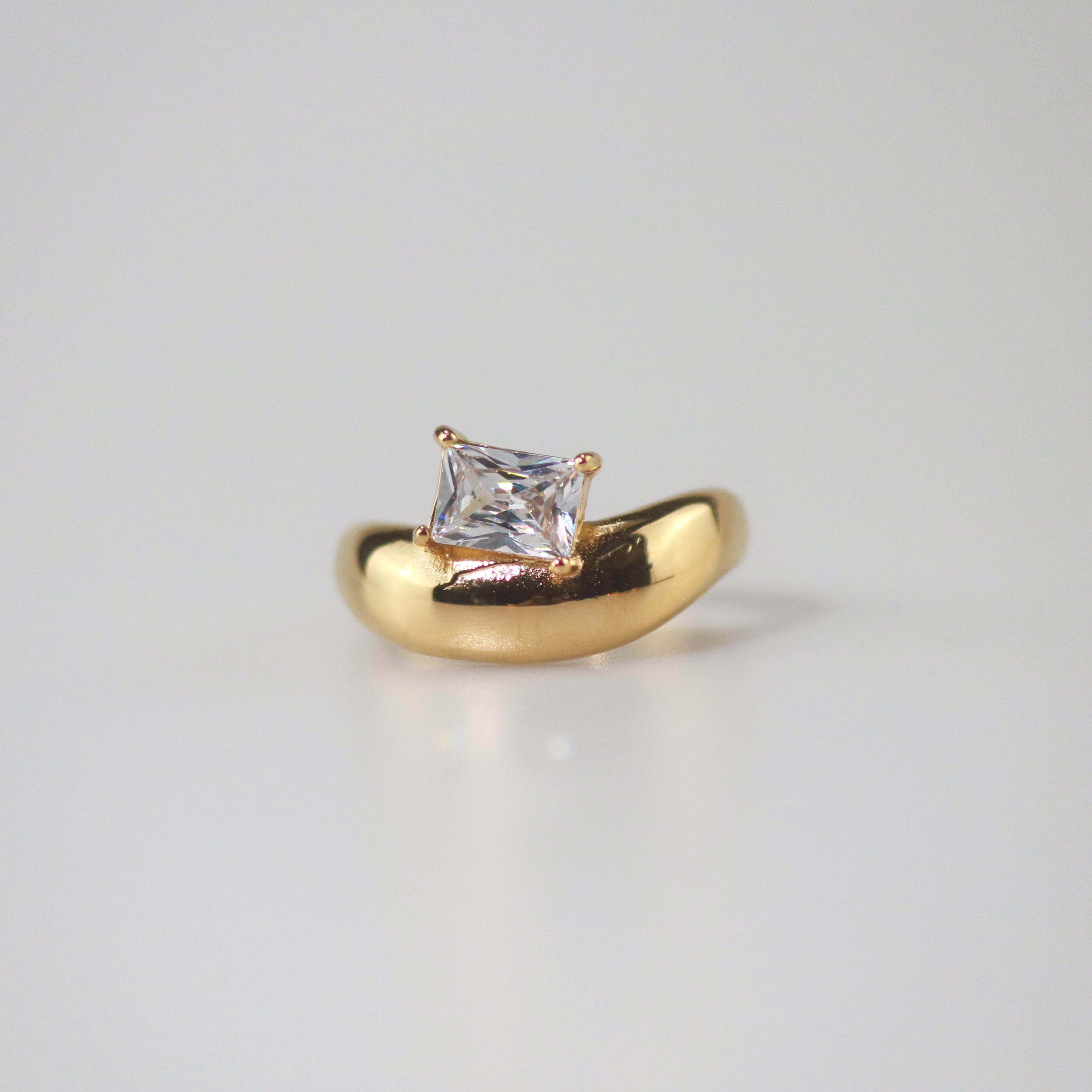 Sable Wave Ring | 18k Gold Plated Stainless Steel Waterproof 0