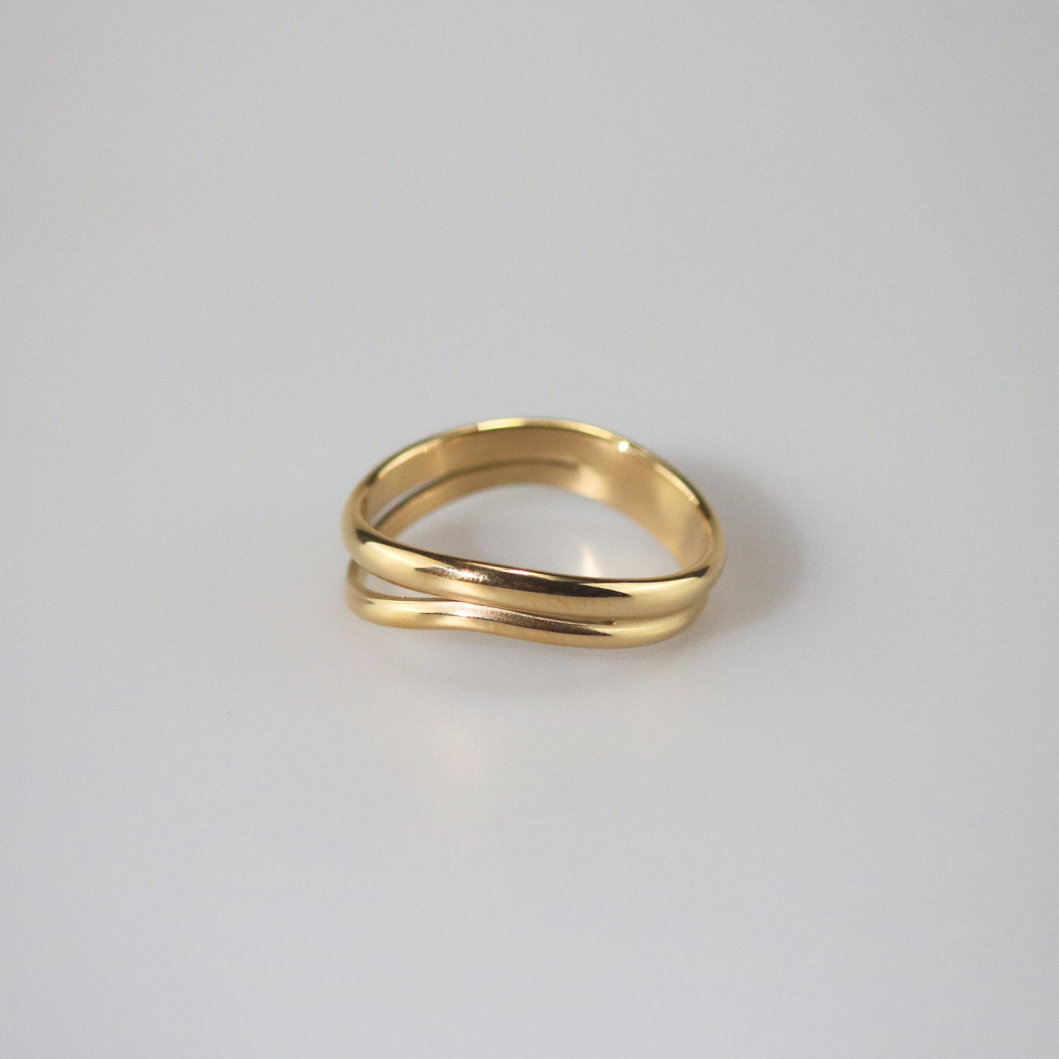 Sable Wave Ring | 18k Gold Plated, Split Shank Design 3