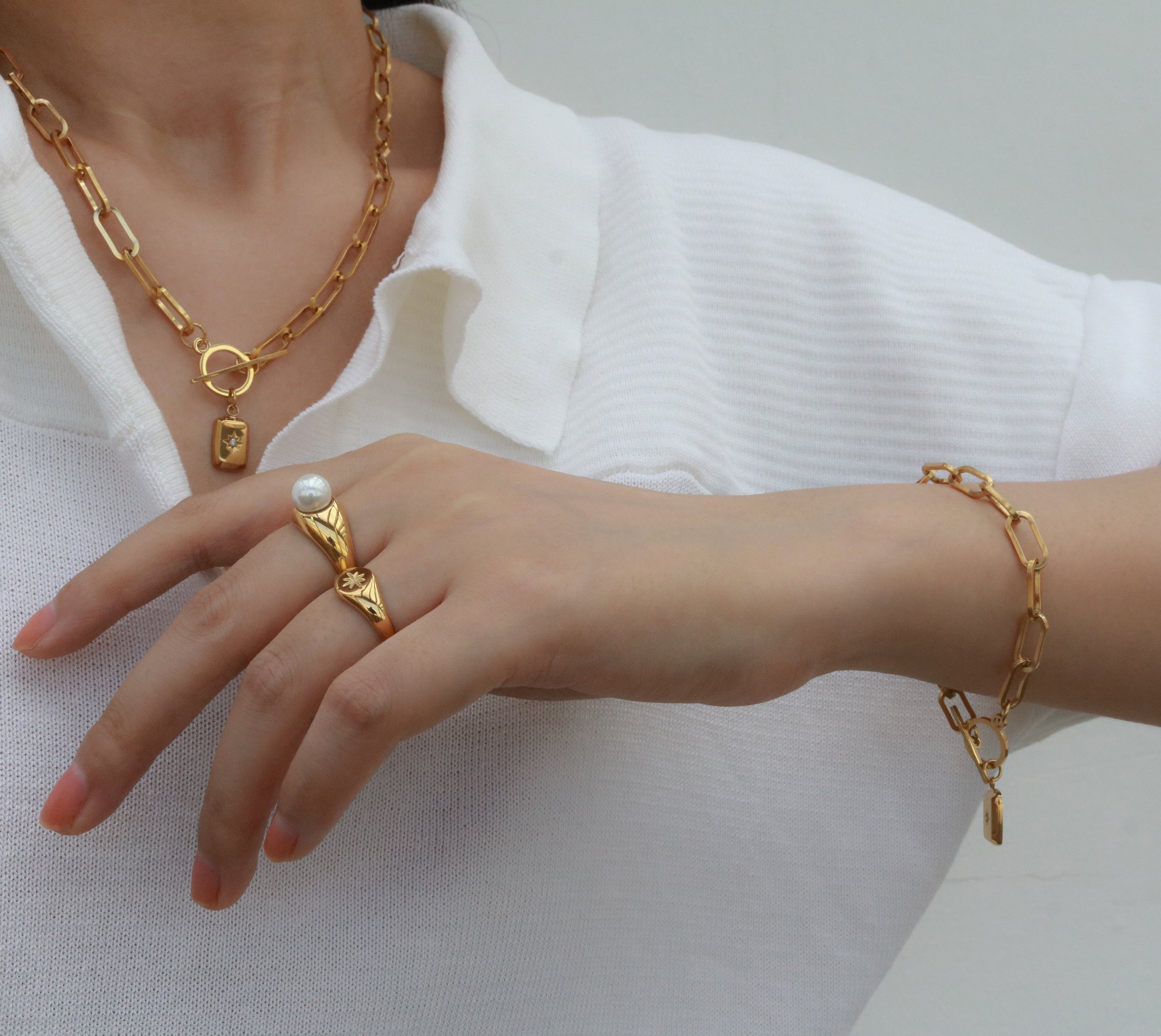 Savan Starburst Bracelet | 18k Gold Plated Stainless Steel 2