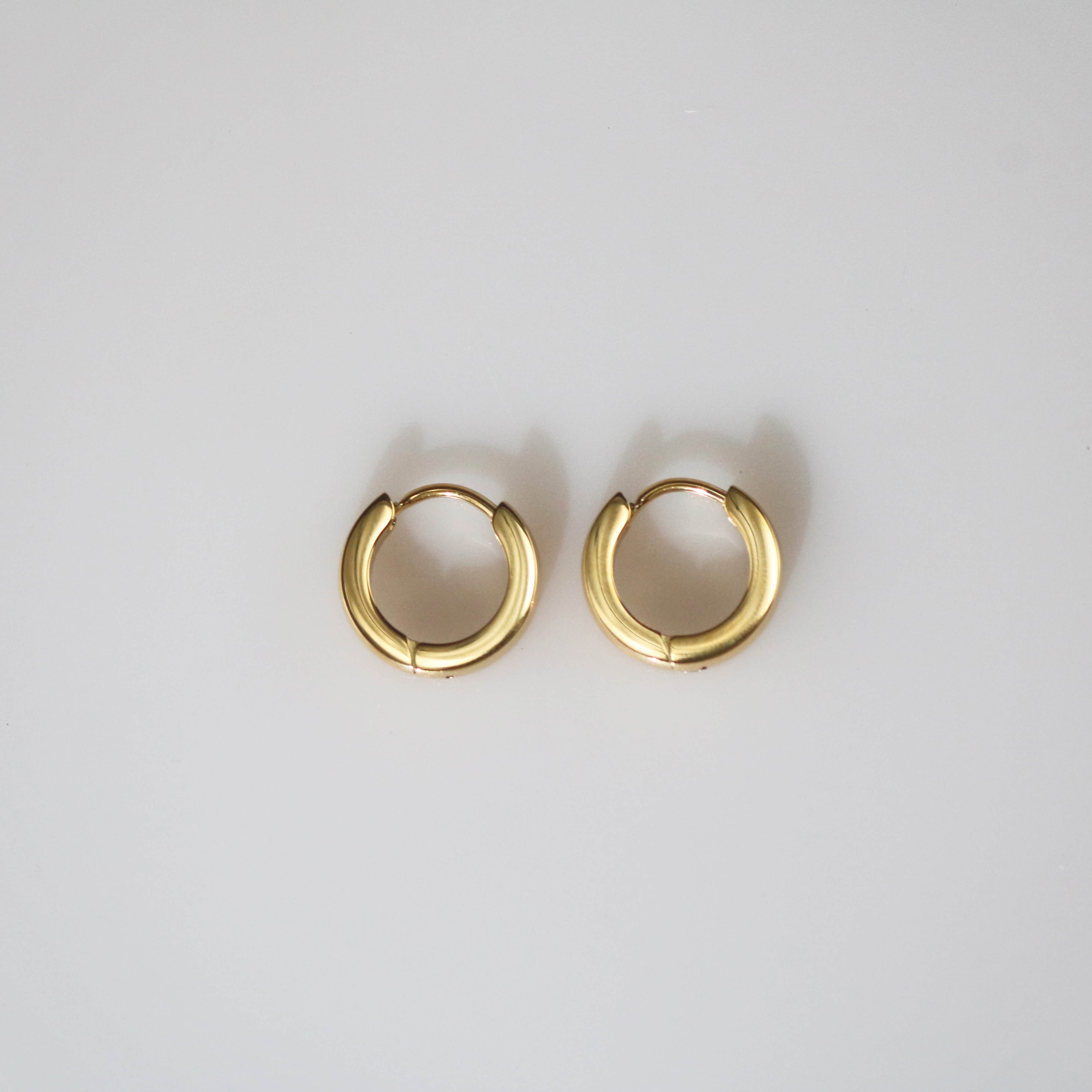 Sola Chunky Hoops | 18k Gold Plated Stainless Steel 4
