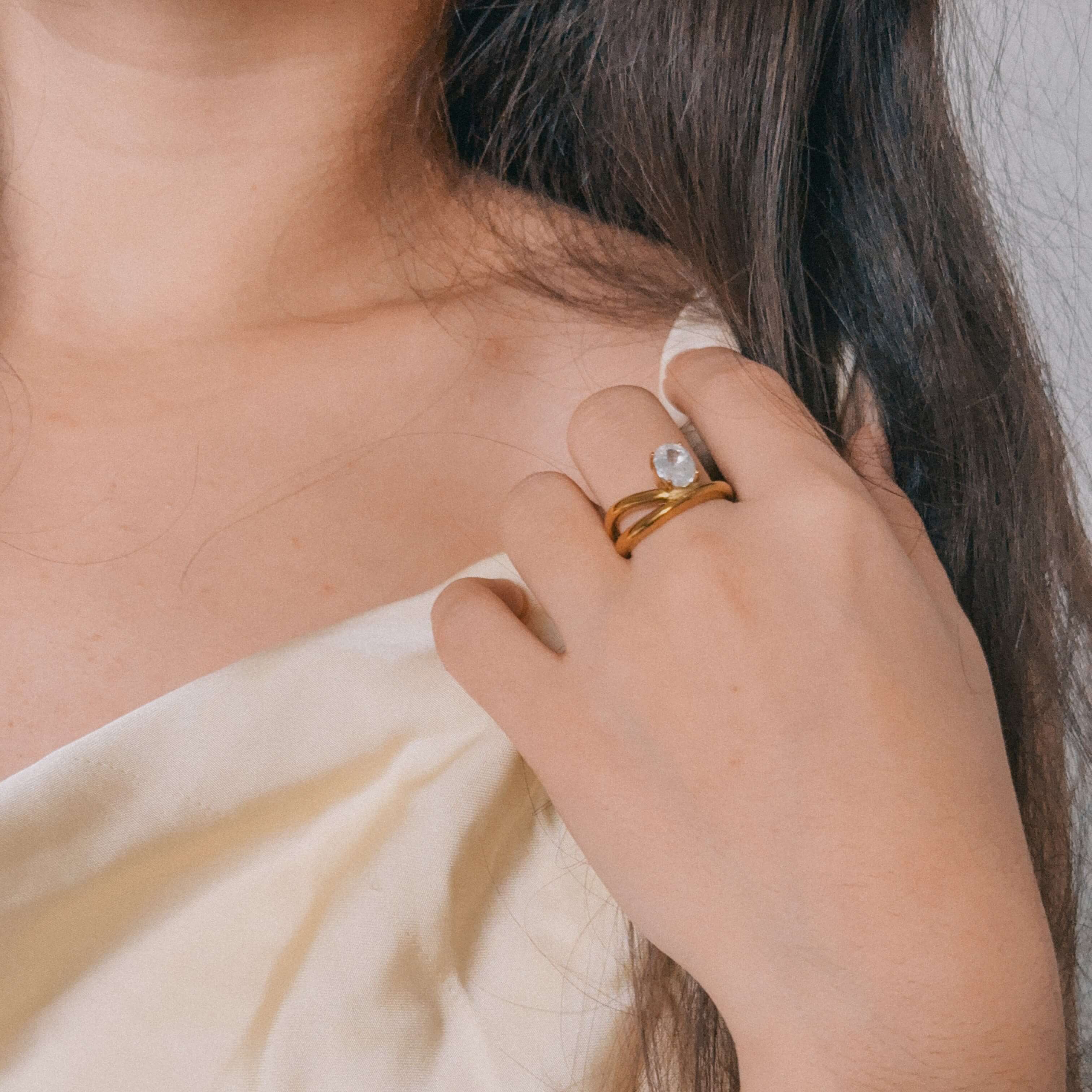 Soleil Curve Ring | 18k Gold Plated Stainless Steel 7