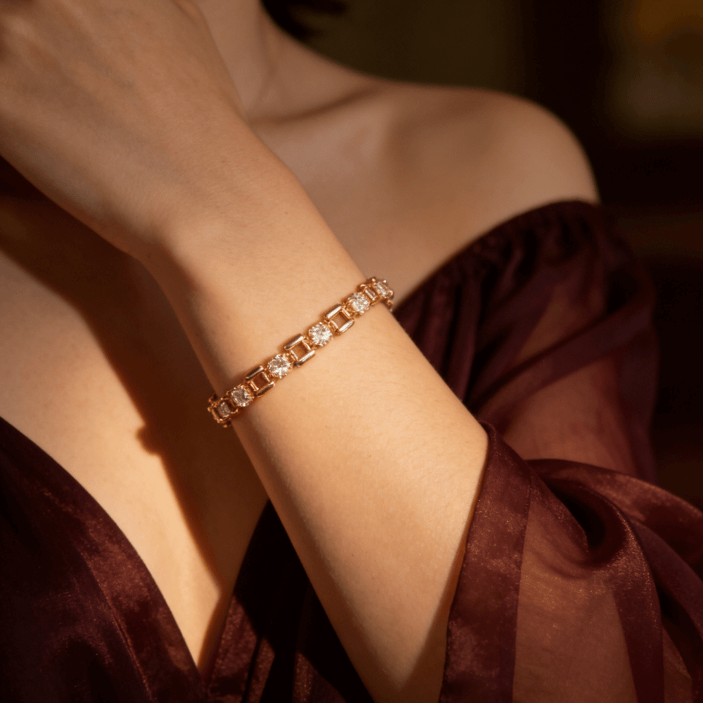 Sora Chain Bracelet | 18k Gold Plated, Zircon Accents, Adjustable Length 1