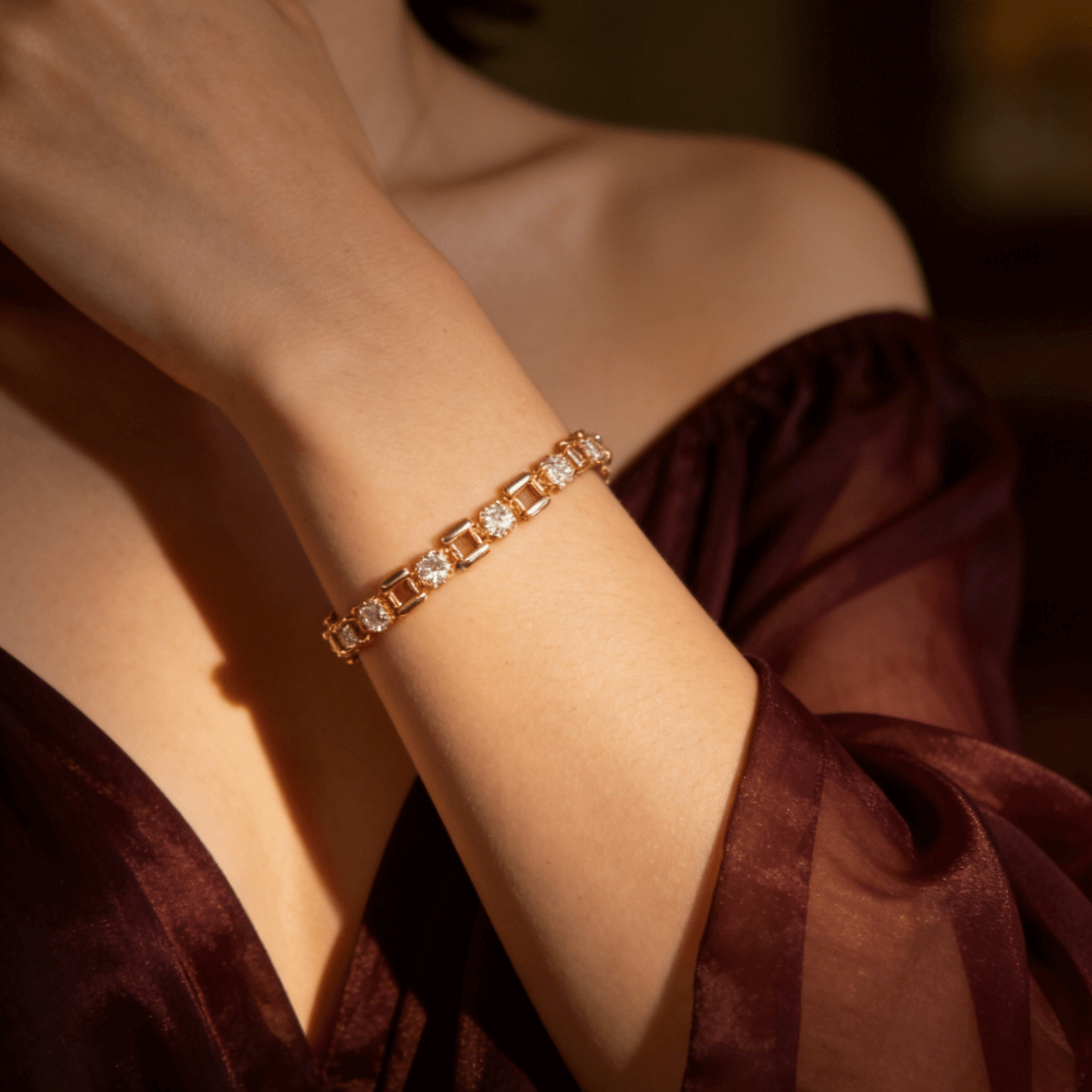 Sora Chain Bracelet | 18k Gold Plated, Zircon Accents, Adjustable Length 1