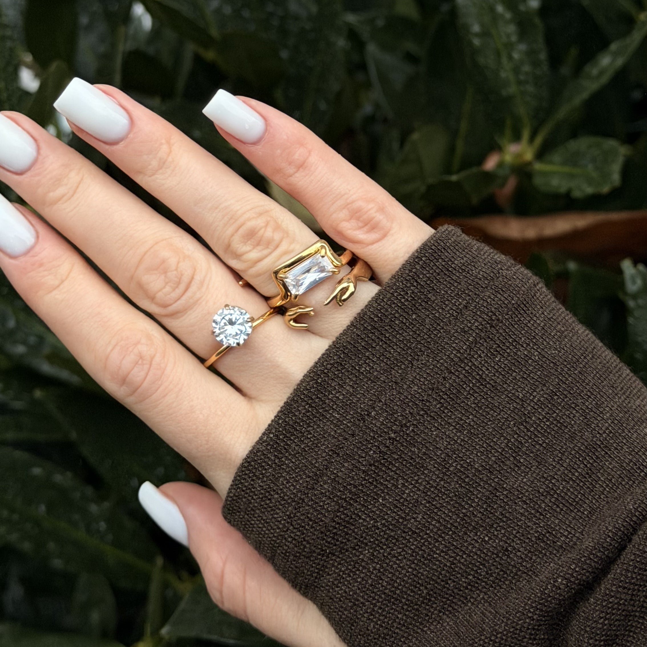 Sora Wrap Ring | 18k Gold Plated, Round-Cut Stone 4