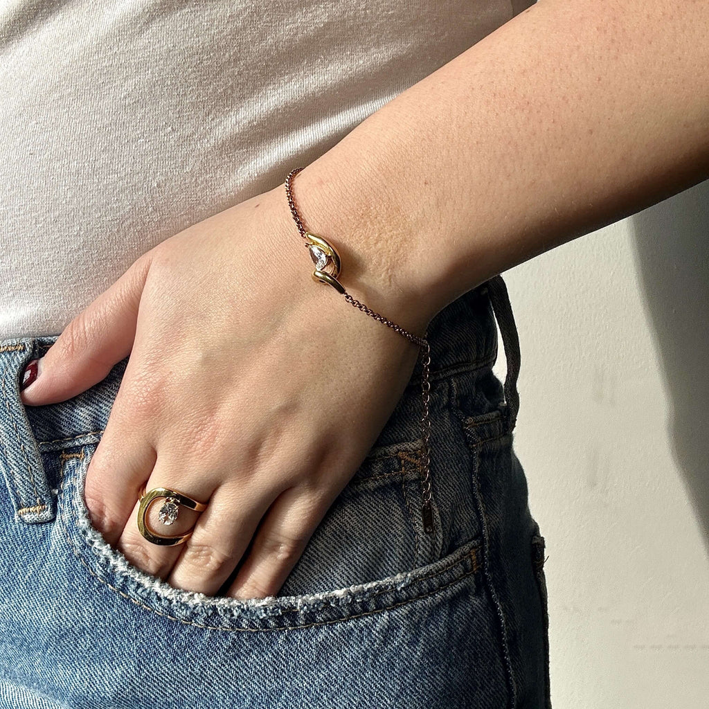 Talia Curve Bracelet | 18k Gold Plated, Adjustable Chain 4