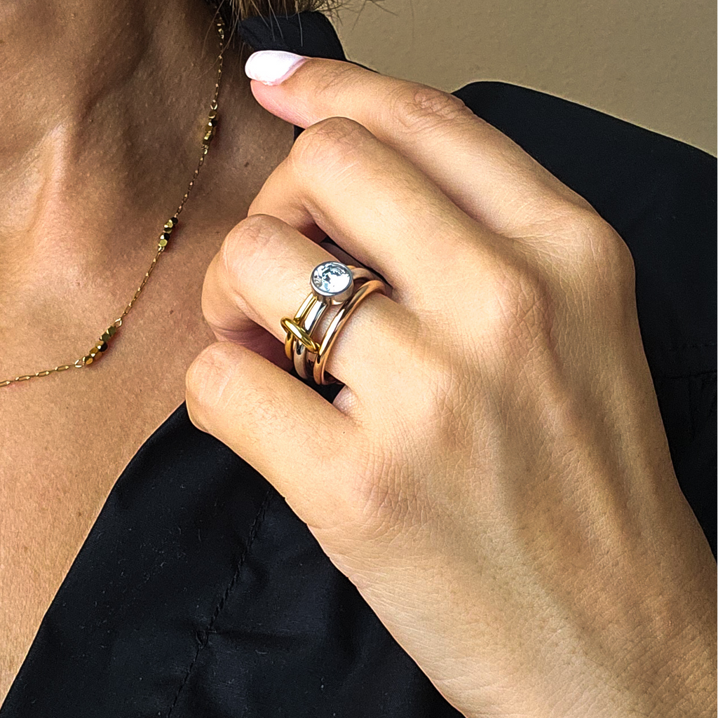 Trilia Solitaire Ring | Triple Metal Intertwined Bands 1