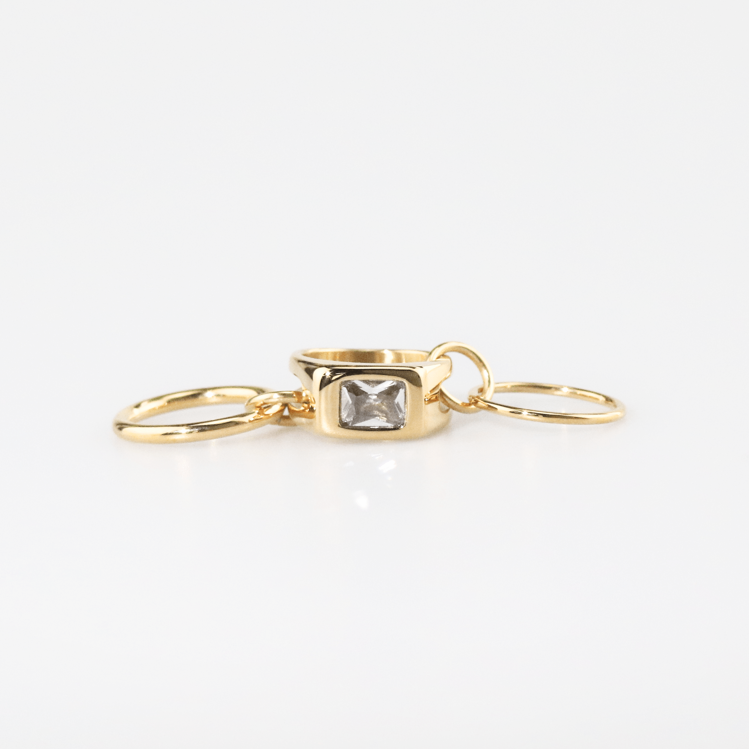 Trilo Rectangle CZ Ring | 18k Gold Plated Stainless Steel 5