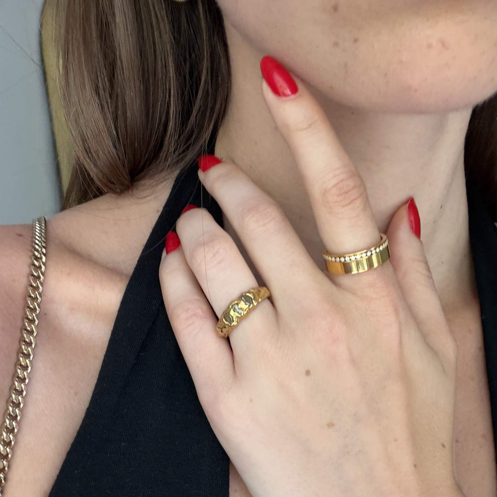 Trista Hammered Ring | Triple Stone, 18k Gold Plated, Waterproof 2