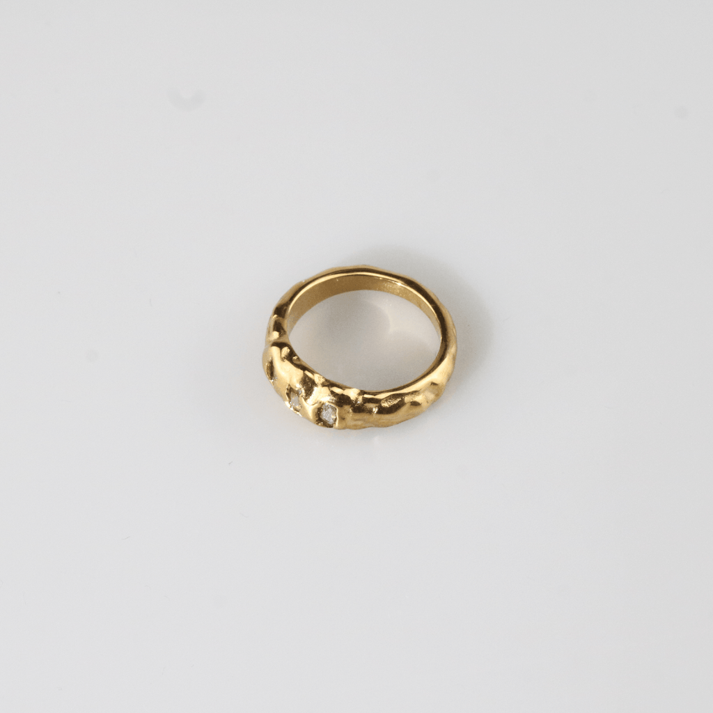 Trista Hammered Ring | Triple Stone, 18k Gold Plated, Waterproof 4