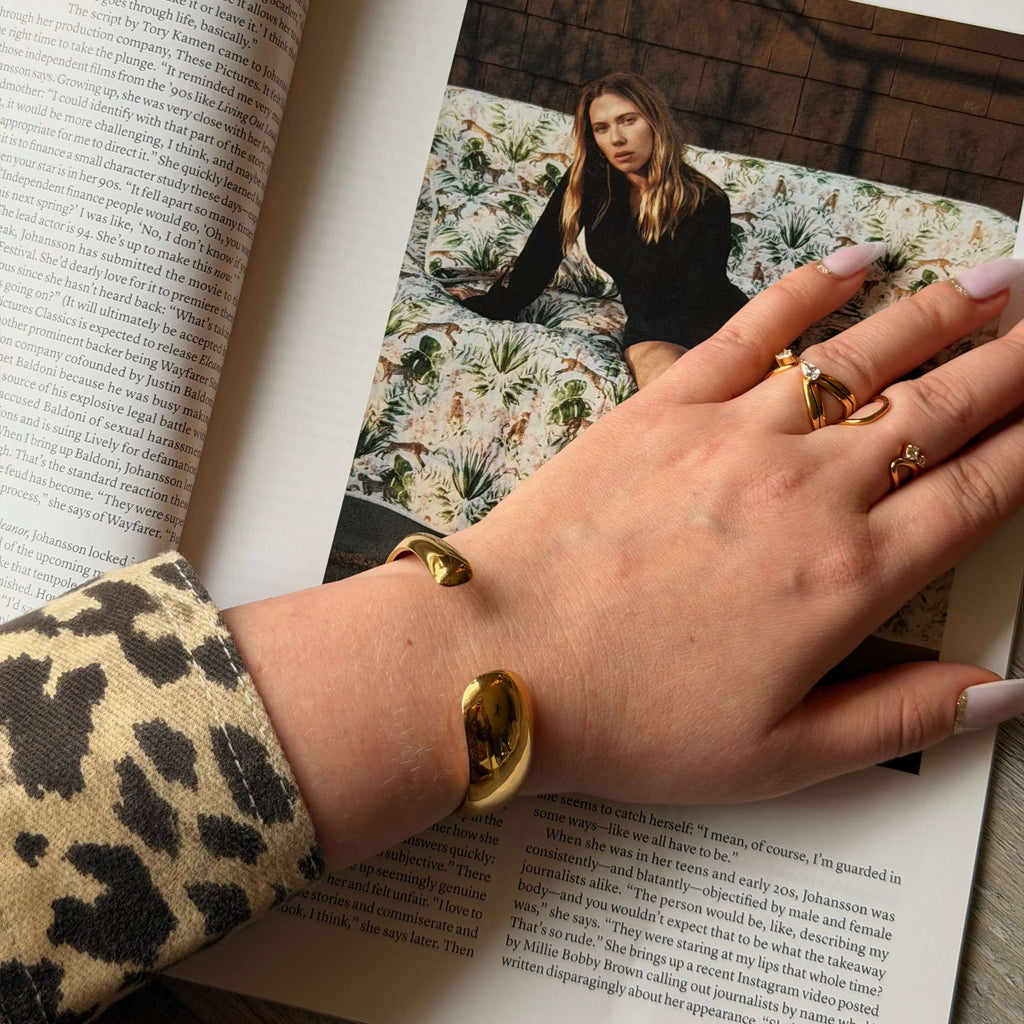Vela Curve Twin Ring | 18k Gold Plated, Dual Stone Design 3