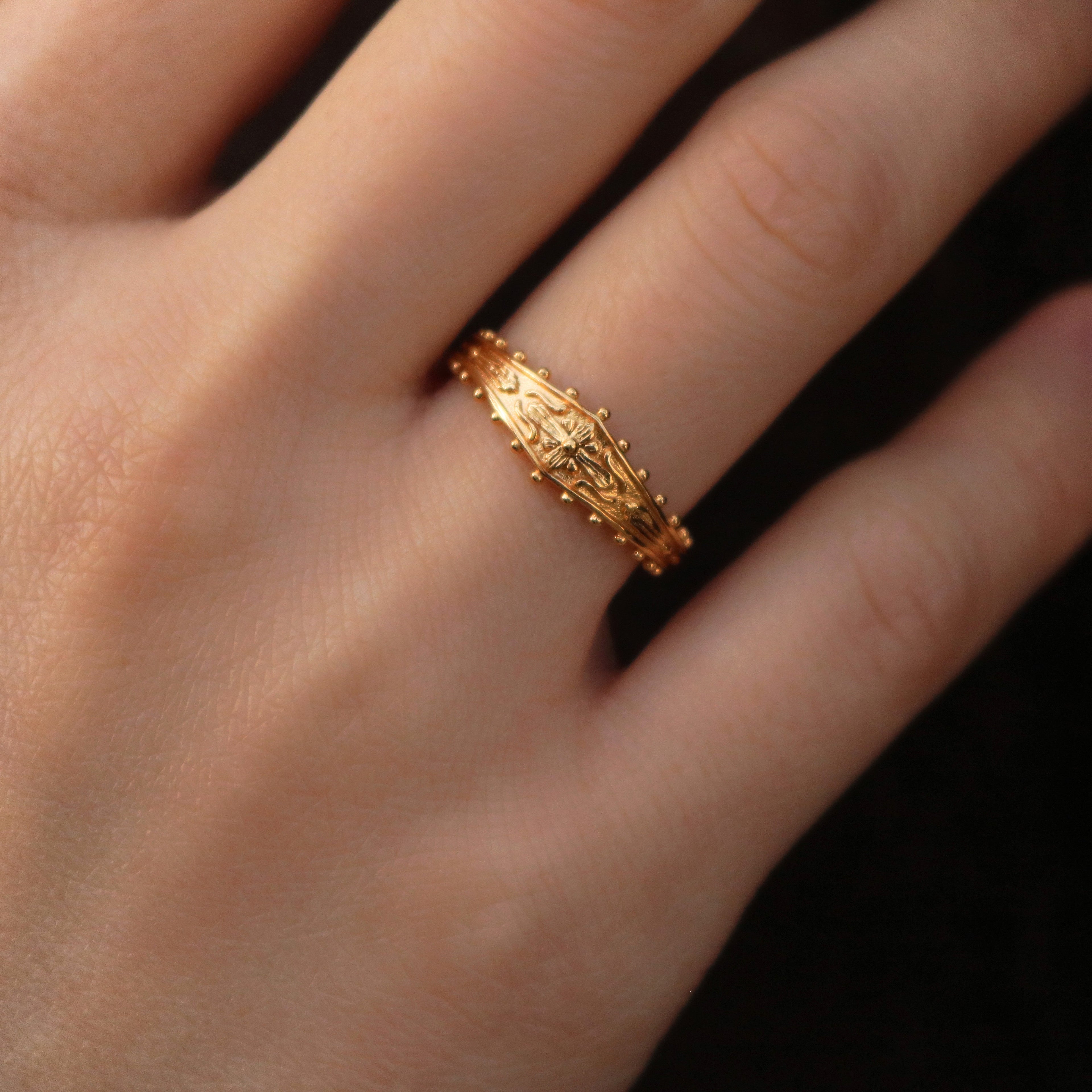 Vera Engraved Ring | 10k Gold-Plated Brass Adjustable 4