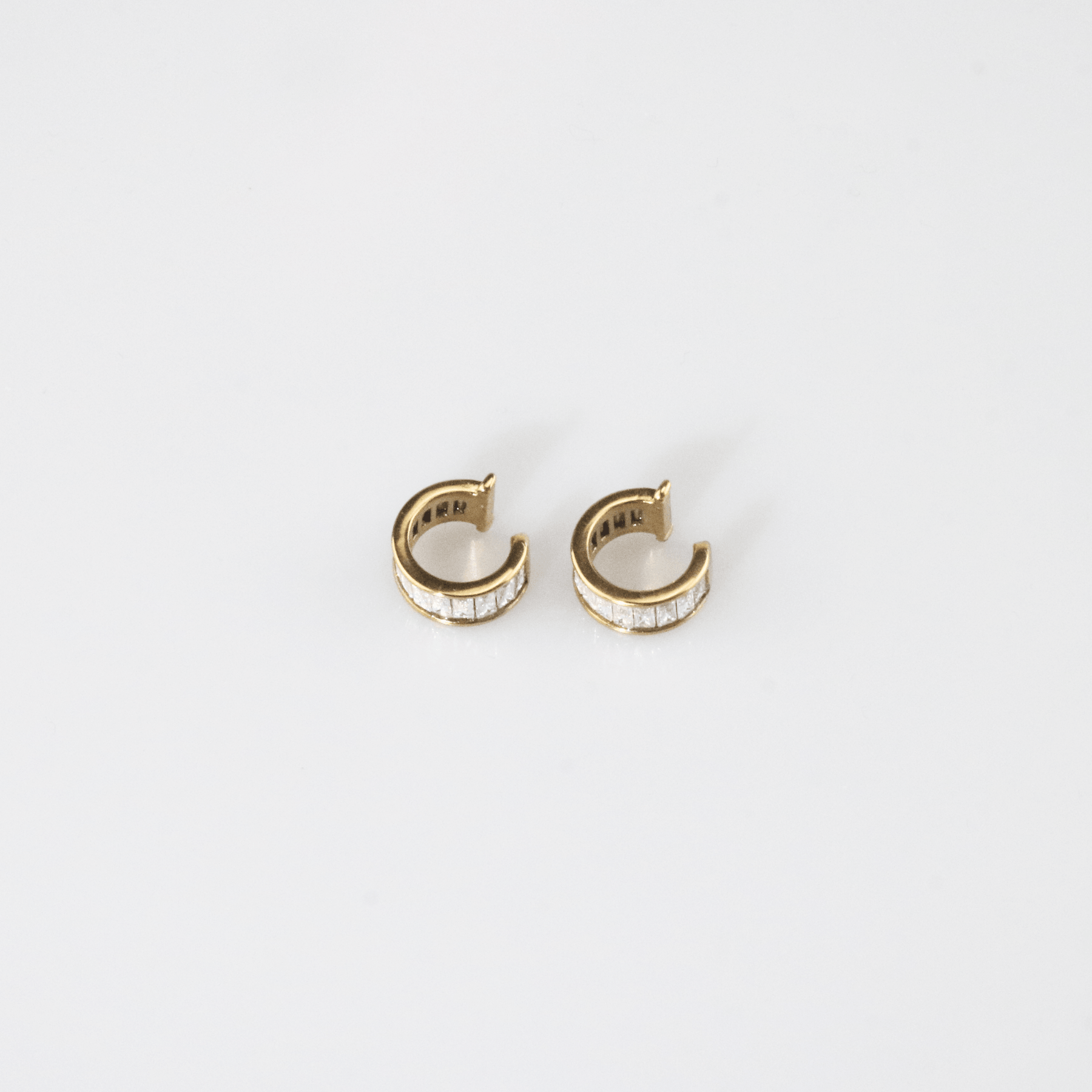 Wren Ear Cuff | 18k Gold Plated, Non-Pierced with White Baguette Stones 4