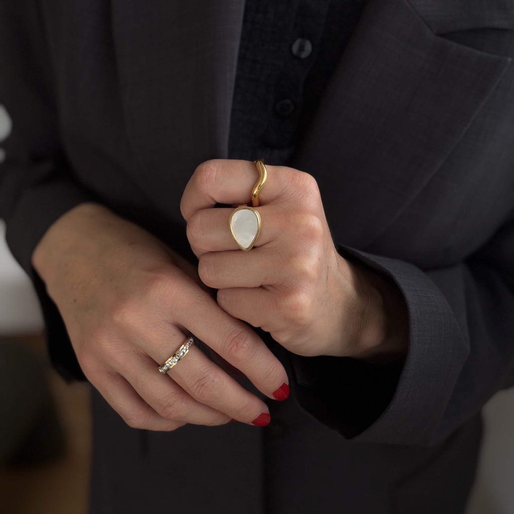 Wren Waveform Band Ring | 18k Gold Plated Stainless Steel 6